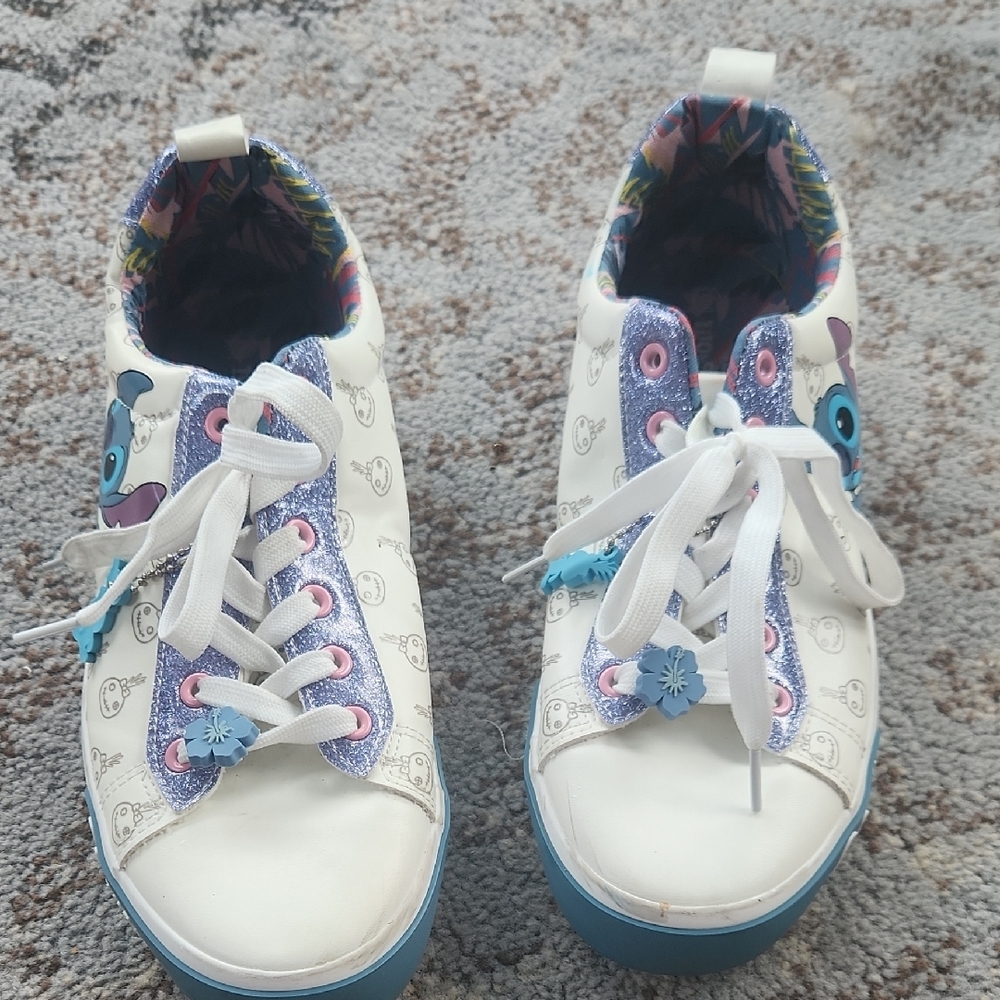 Disney Groundup Lilo & Stitch Low Top Sneakers White Blue 9 - Picture 11 of 15